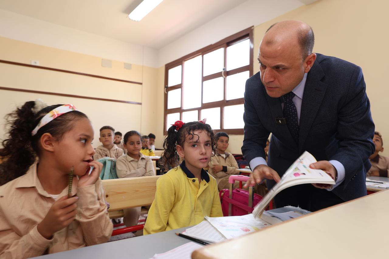 محافظ كفر الشيخ يتفقد مدرسة قرية شحاته