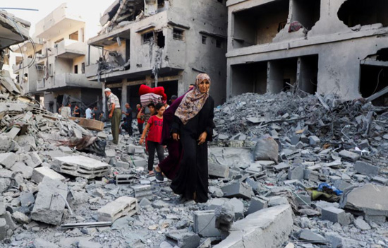 فرار أهالى غزة من قصف إسرائيل (6)