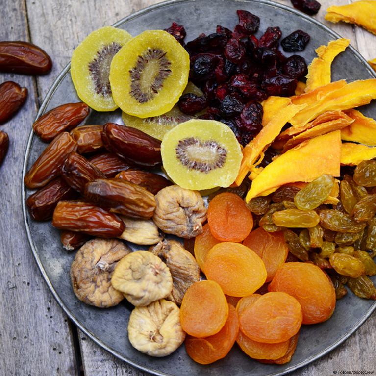 فواكهة مجففة