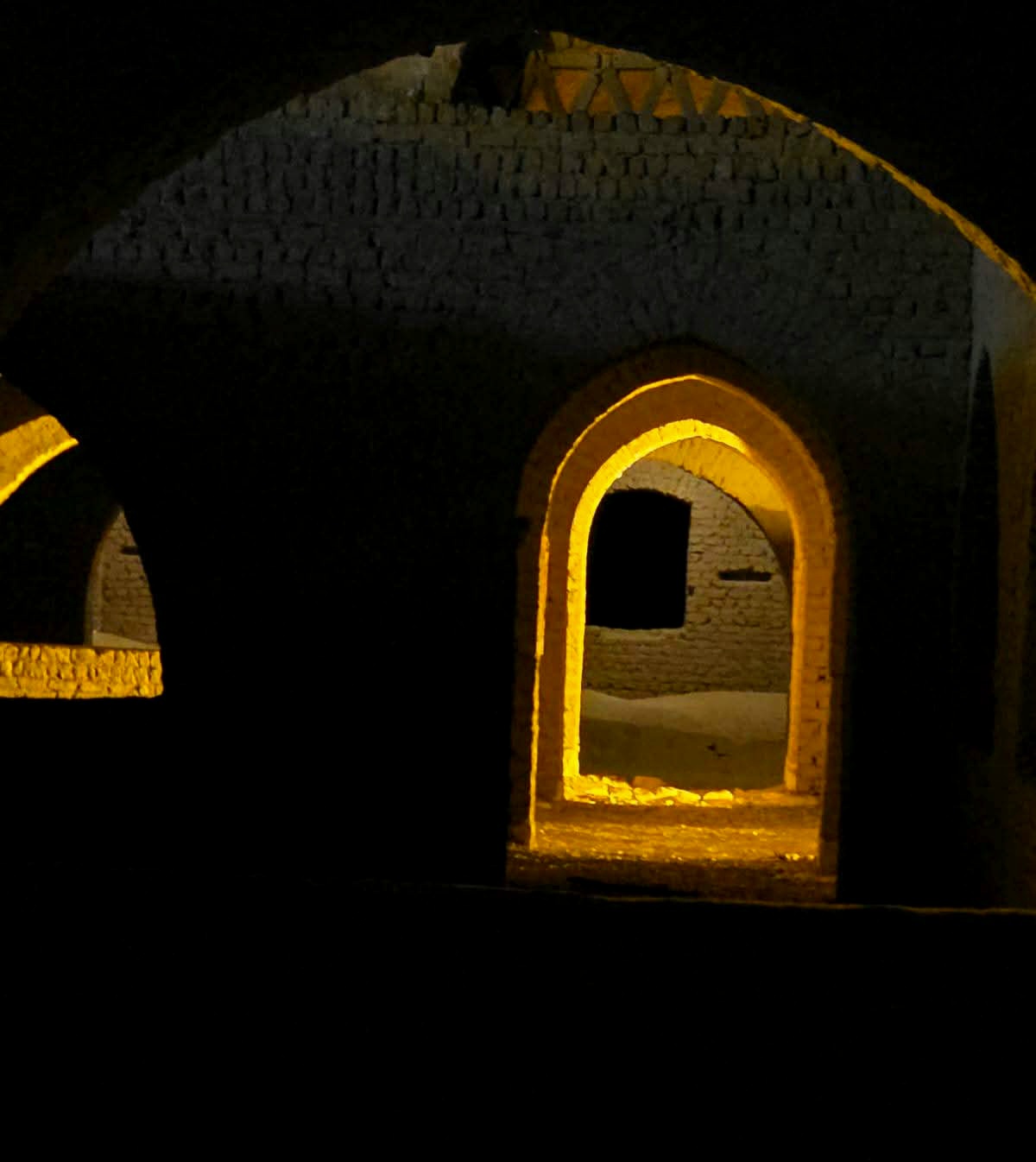 إضاءة اقبية القرية 