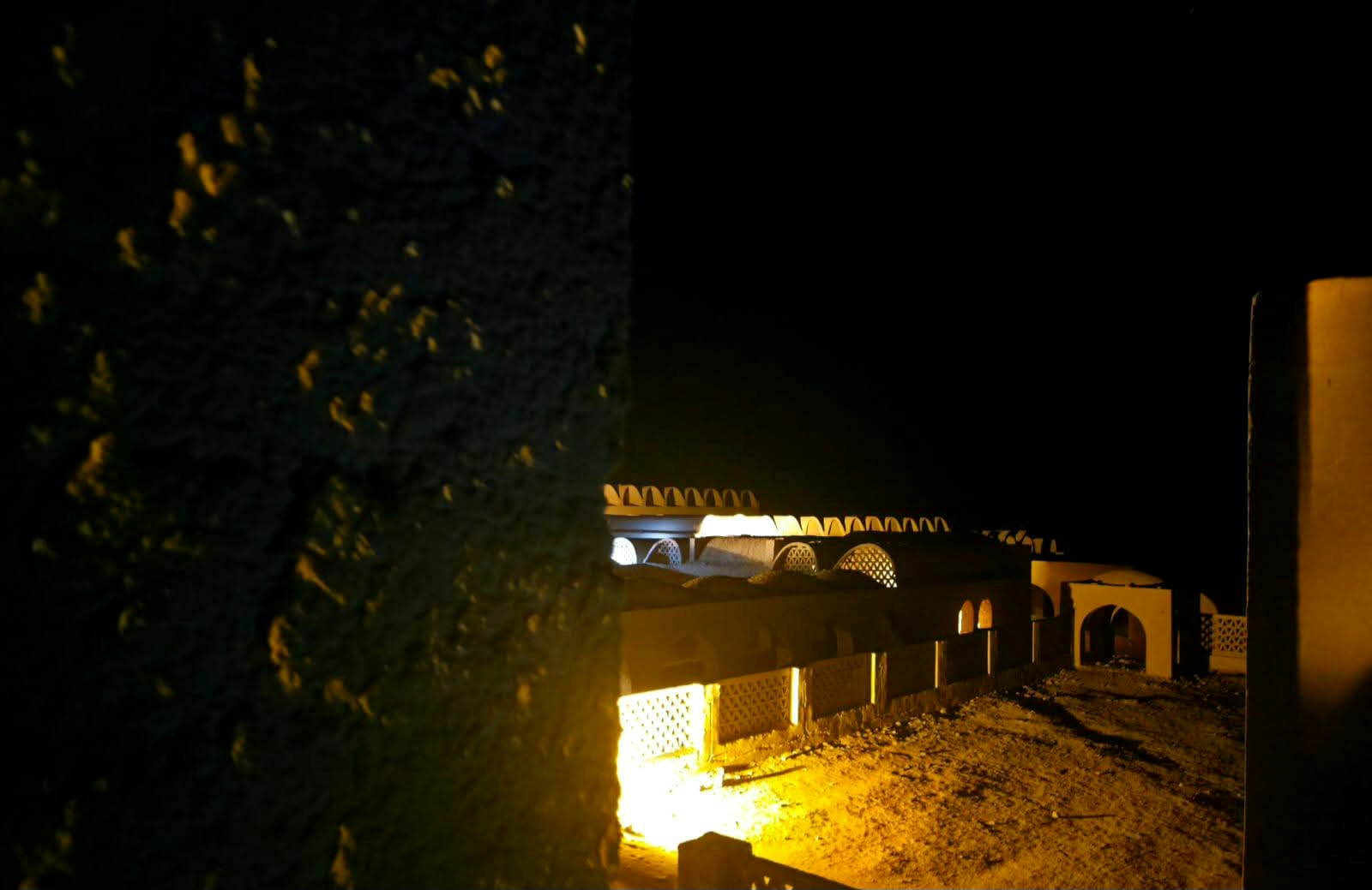 ادخال منظومة الضوء لقرية حسن فتحي