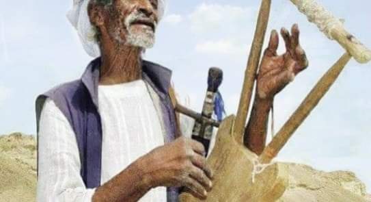 موروثات حية فى قلب الصحراء الشرقية.. «الهوسيت» رقصة الانتصار عند قبائل حلايب وشلاتين.. و«الباسنكوب» آلة وترية ترسم ملامح الأفراح.. وترافق الراعى والصياد أثناء رحلات كسب قوت يومهم وتستقبل ضيوفهم فى أوديتهم.. صور موروثات حية فى قلب الصحراء الشرقية.. «الهوسيت» رقصة الانتصار عند قبائل حلايب وشلاتين.. و«الباسنكوب» آلة وترية ترسم ملامح الأفراح.. وترافق الراعى والصياد أثناء رحلات كسب قوت يومهم وتستقبل ضيوفهم فى أوديتهم.. صور