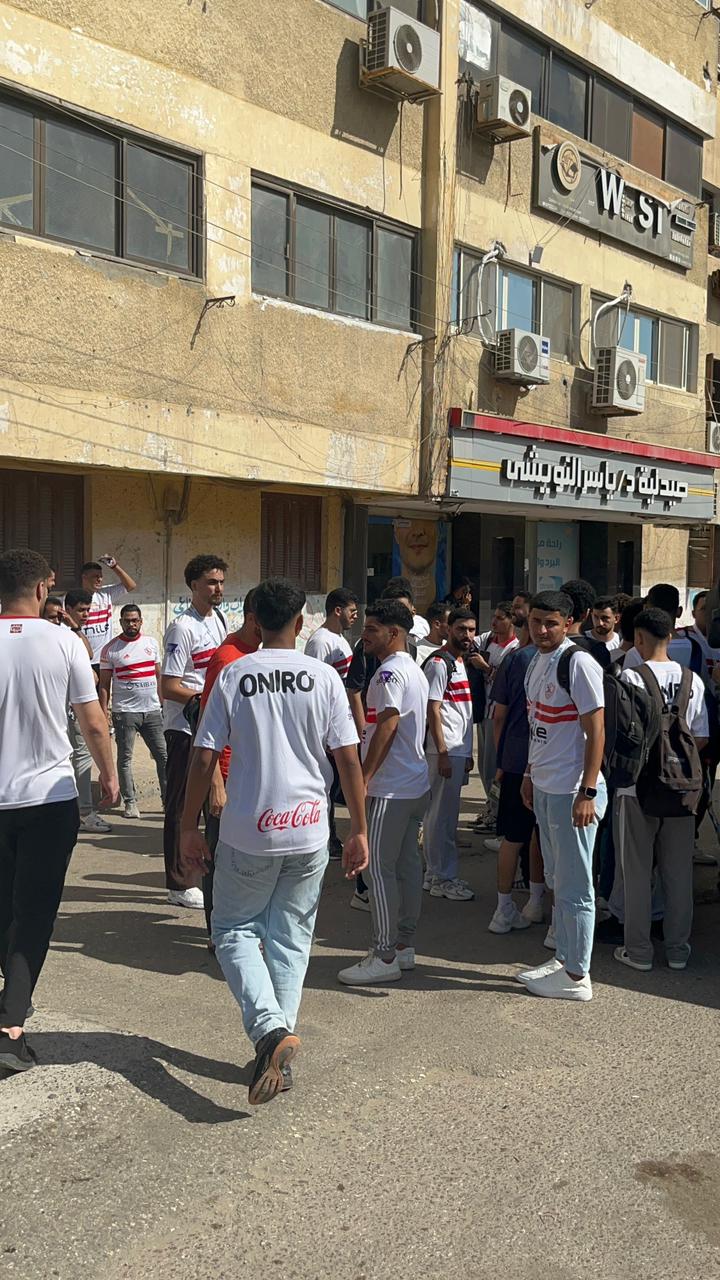 تجمع مشجعي الزمالك بكفر الشيخ للتوجه لإستاد القاهرة