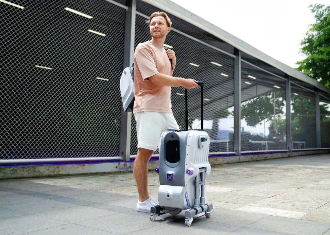 يمكن سحب الروبوت مثل الحقيبة يمكن سحب الروبوت مثل الحقيبة