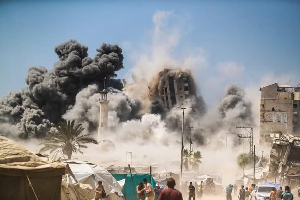 تفجير برج في غزة