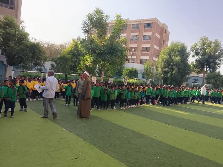 جموع الطلاب