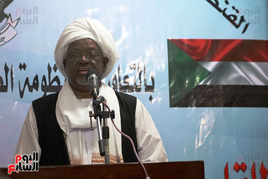 السفير-عبدالقادر-عبدالله-القنصل-العام-للسودان-بأسوان