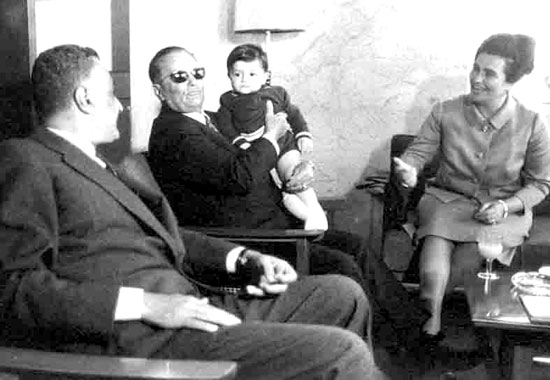 لرئيس-جمال-عبد-الناصر-والرئيس-اليوغوسلافي-جوزيف-بروز-تيتو