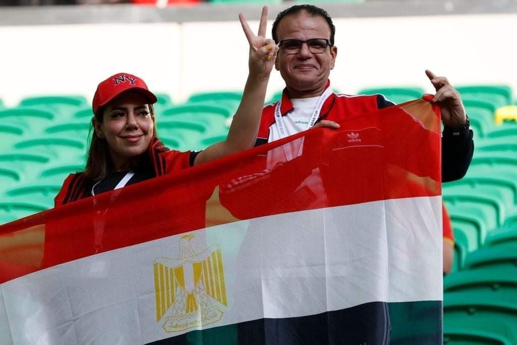 يرفعون علم مصر يرفعون علم مصر