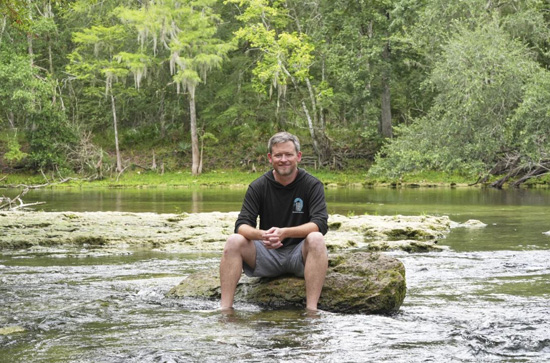 ينابيع فلوريدا التي كانت نقية في السابق مهددة بالتلوث والتطوير وتغير المناخ (2)