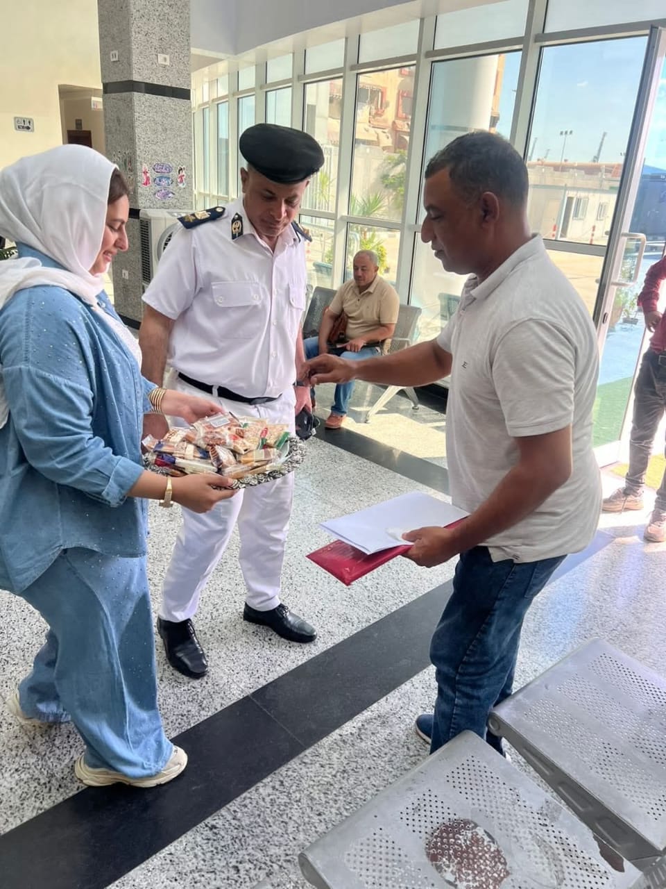 التوزيع علي المولطنين