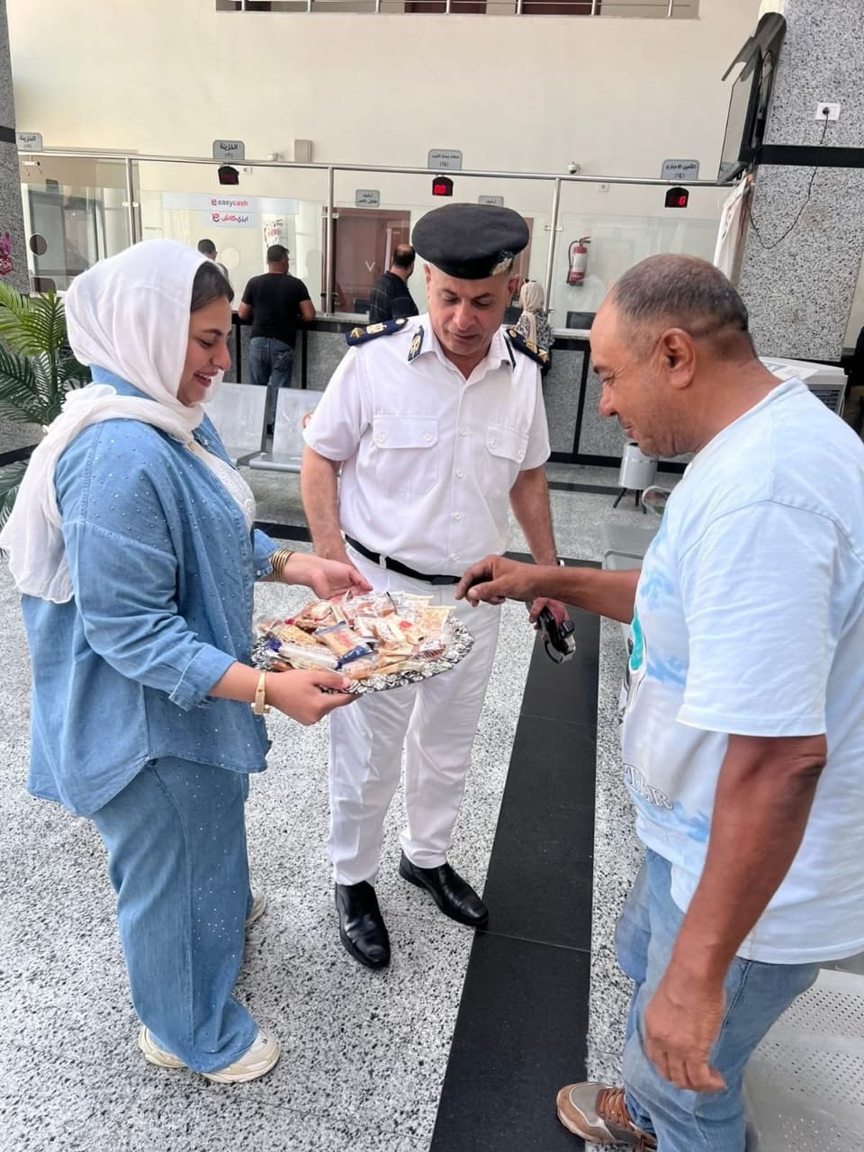 توزيع وحلوي المولد