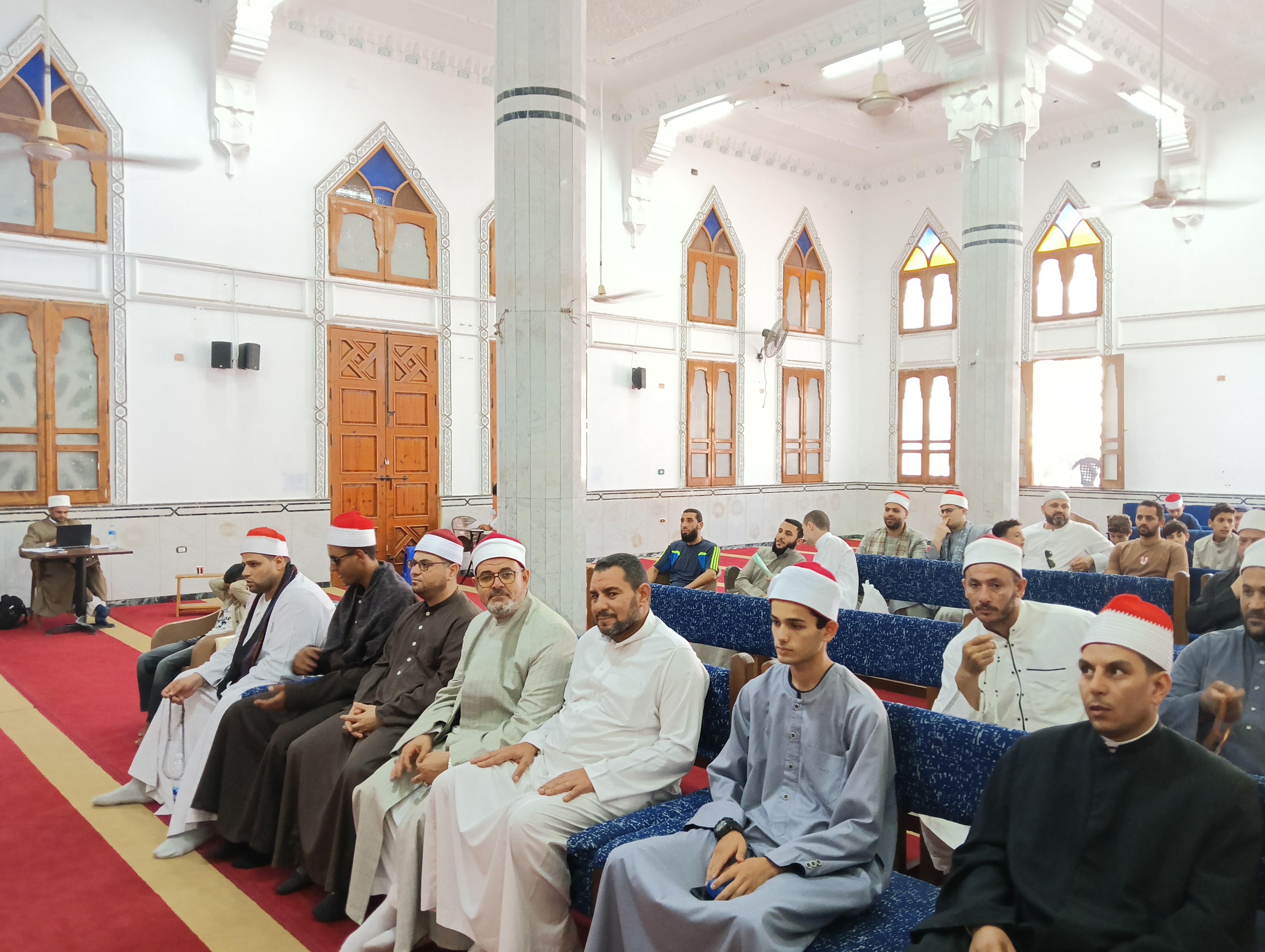 المشاركين بالمسابقة