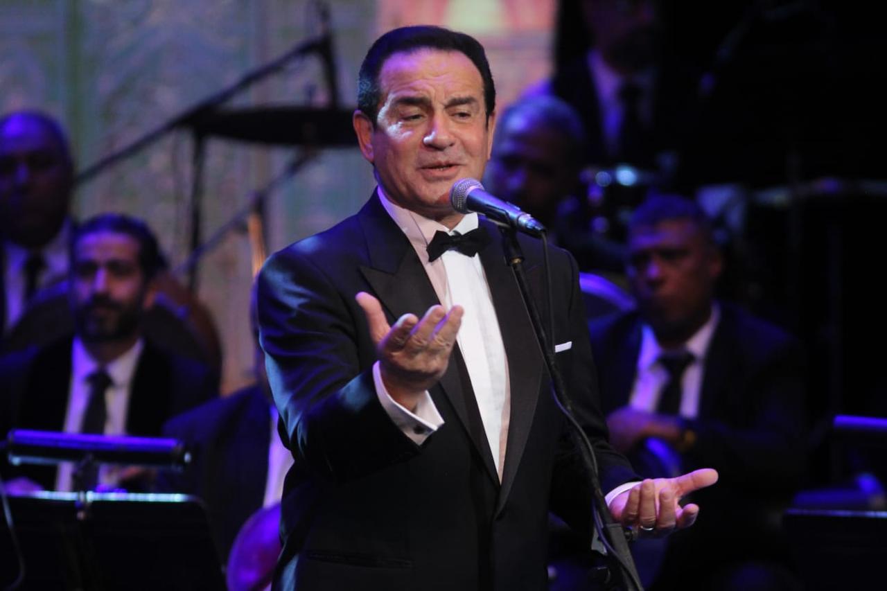 محمد ثروت (2)