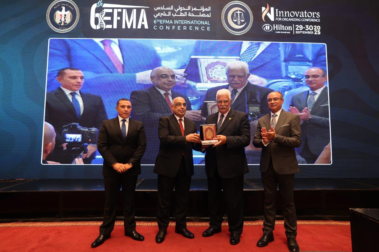 وزير العدل يُكرم رؤساء مصلحة الطب الشرعي السابقين (7)