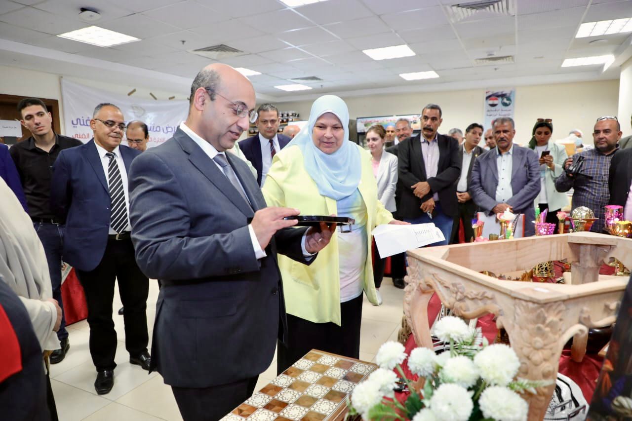 نائب وزير التربية والتعليم يفتتح معرض منتجات التعليم الفني