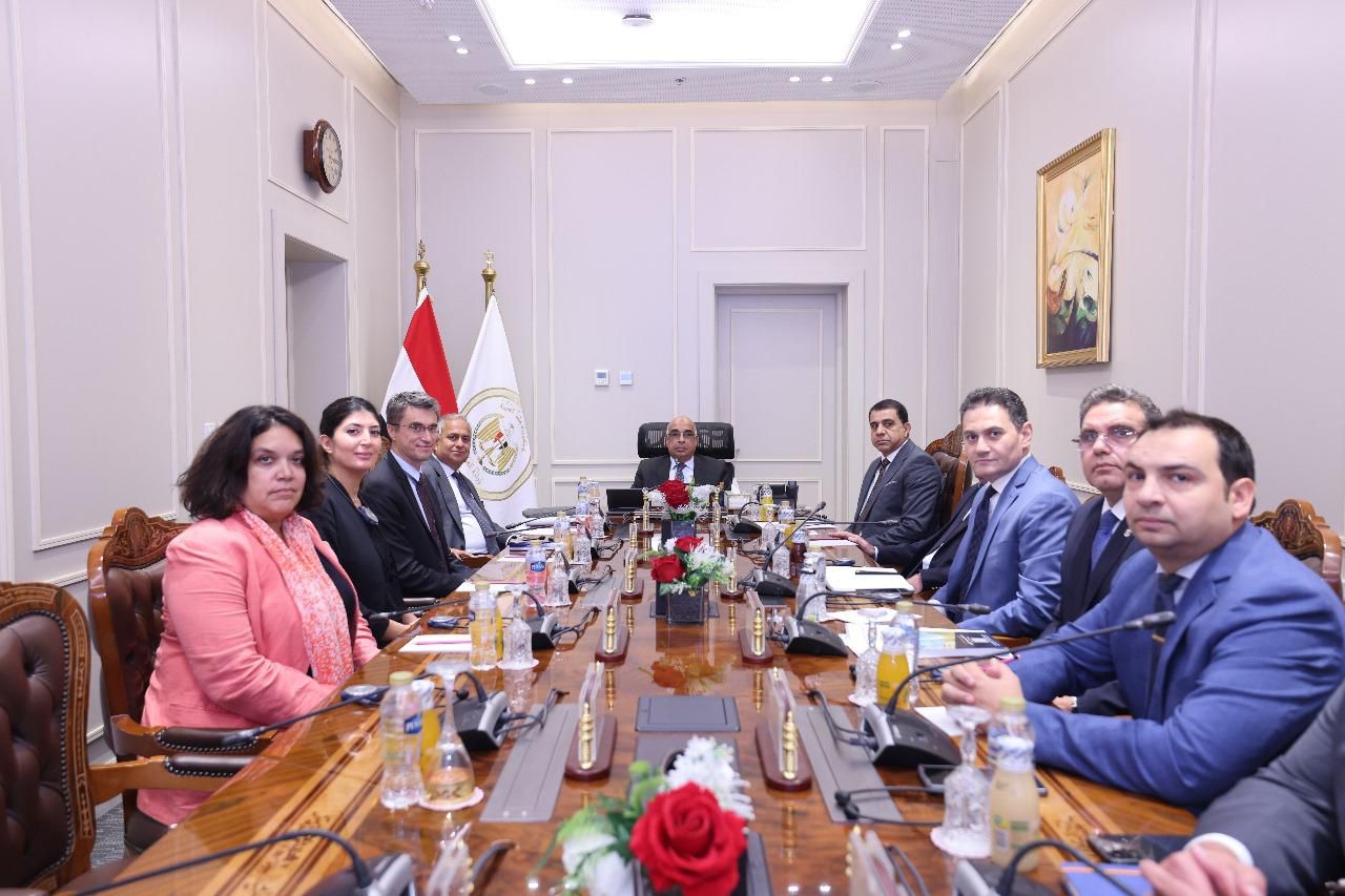 وزير العدل يستقبل المدير الإقليمي للبنك الدولي (4)