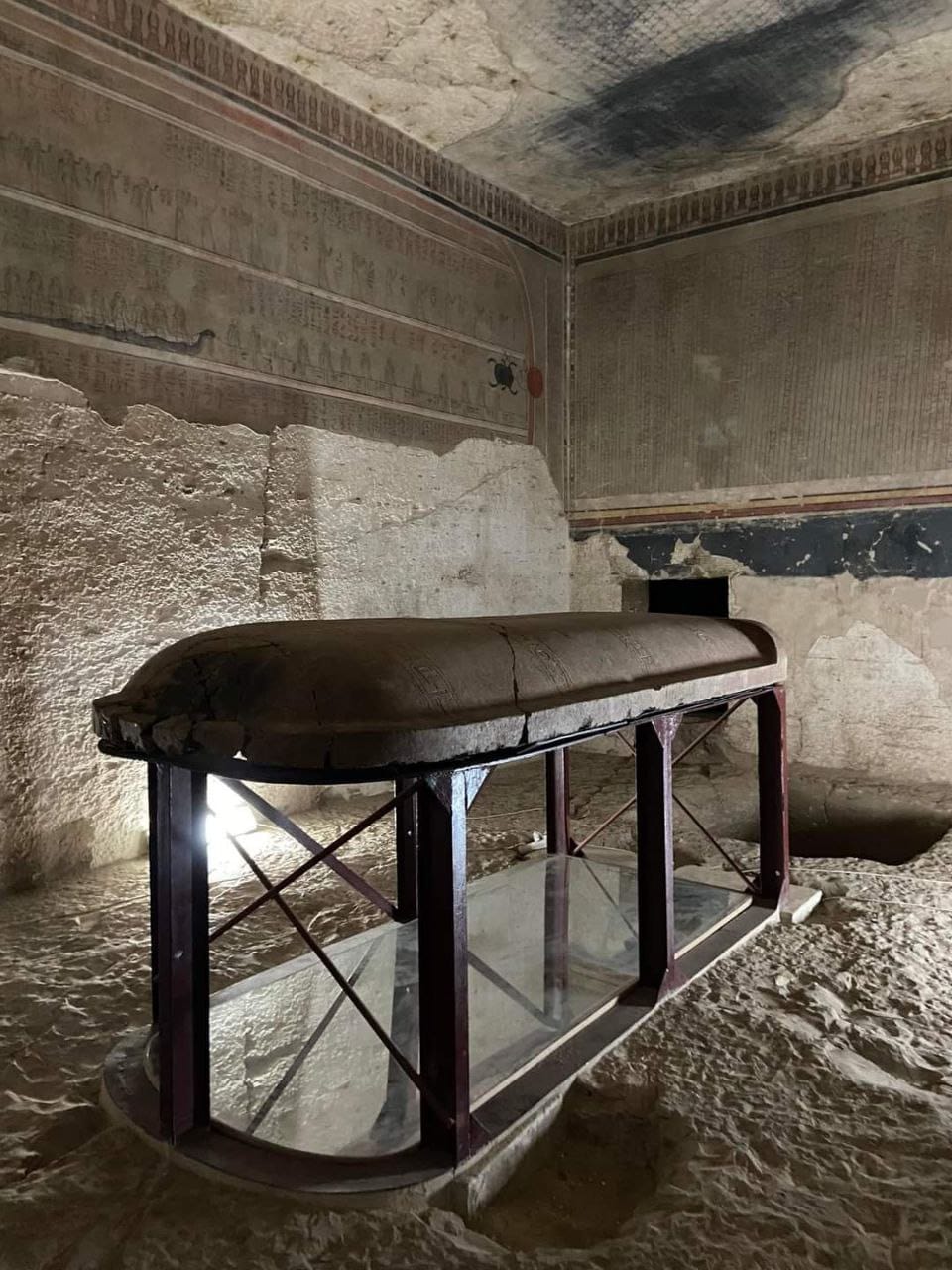 مقبرة أمنحتب الثالث قبل انهاء خطط التطوير داخلها مقبرة أمنحتب الثالث قبل انهاء خطط التطوير داخلها