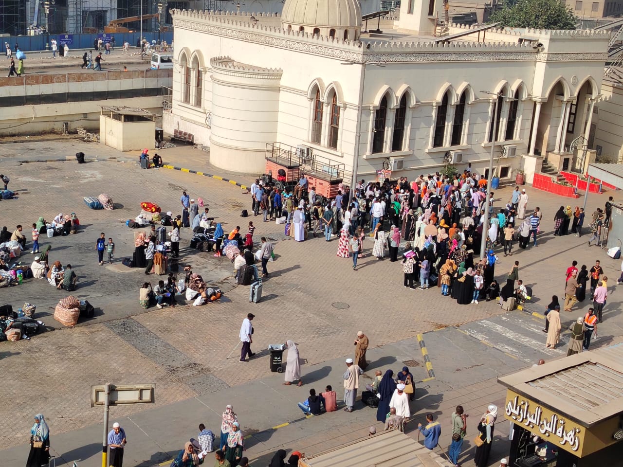 تجمع السودانيين بمحطة مصر (1)