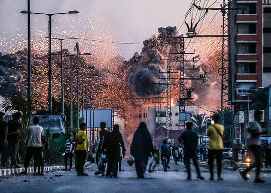 مغادرة المنزل