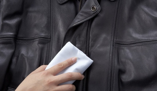 تنظيف الجاكيت الجلد