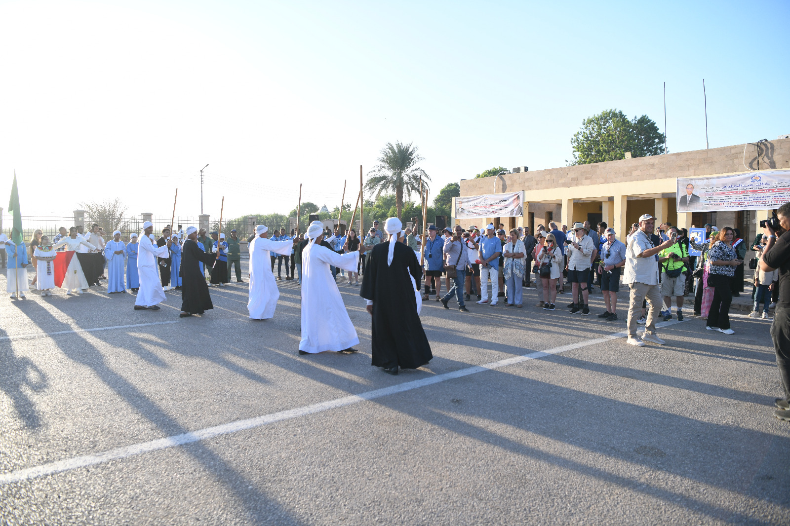 احتفالات اليوم العالمي للسياحة من معبد دندرة