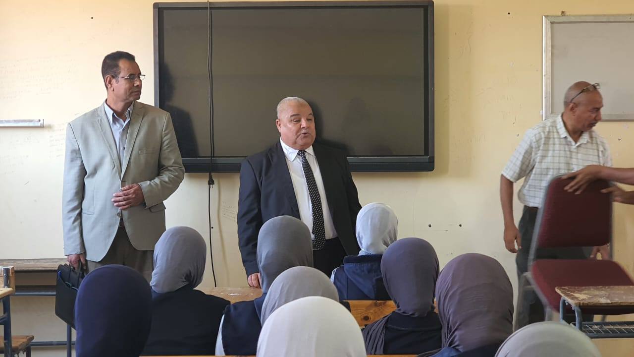 فعاليات لقاء مع طلاب الثانوية العامة بالطود والقرنة حول نظام البكالوريا فعاليات لقاء مع طلاب الثانوية العامة بالطود والقرنة حول نظام البكالوريا