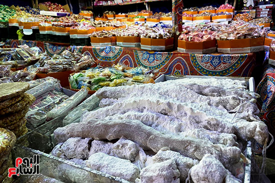 سوق البهجة فى شوارع المحروسة.. حلوى المولد تزين شوارع القاهرة والجيزة (4)