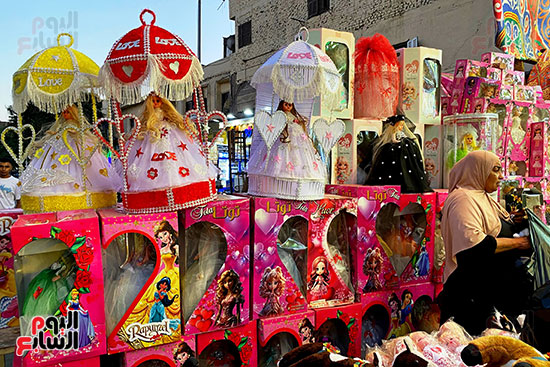 سوق البهجة فى شوارع المحروسة.. حلوى المولد تزين شوارع القاهرة والجيزة (18)