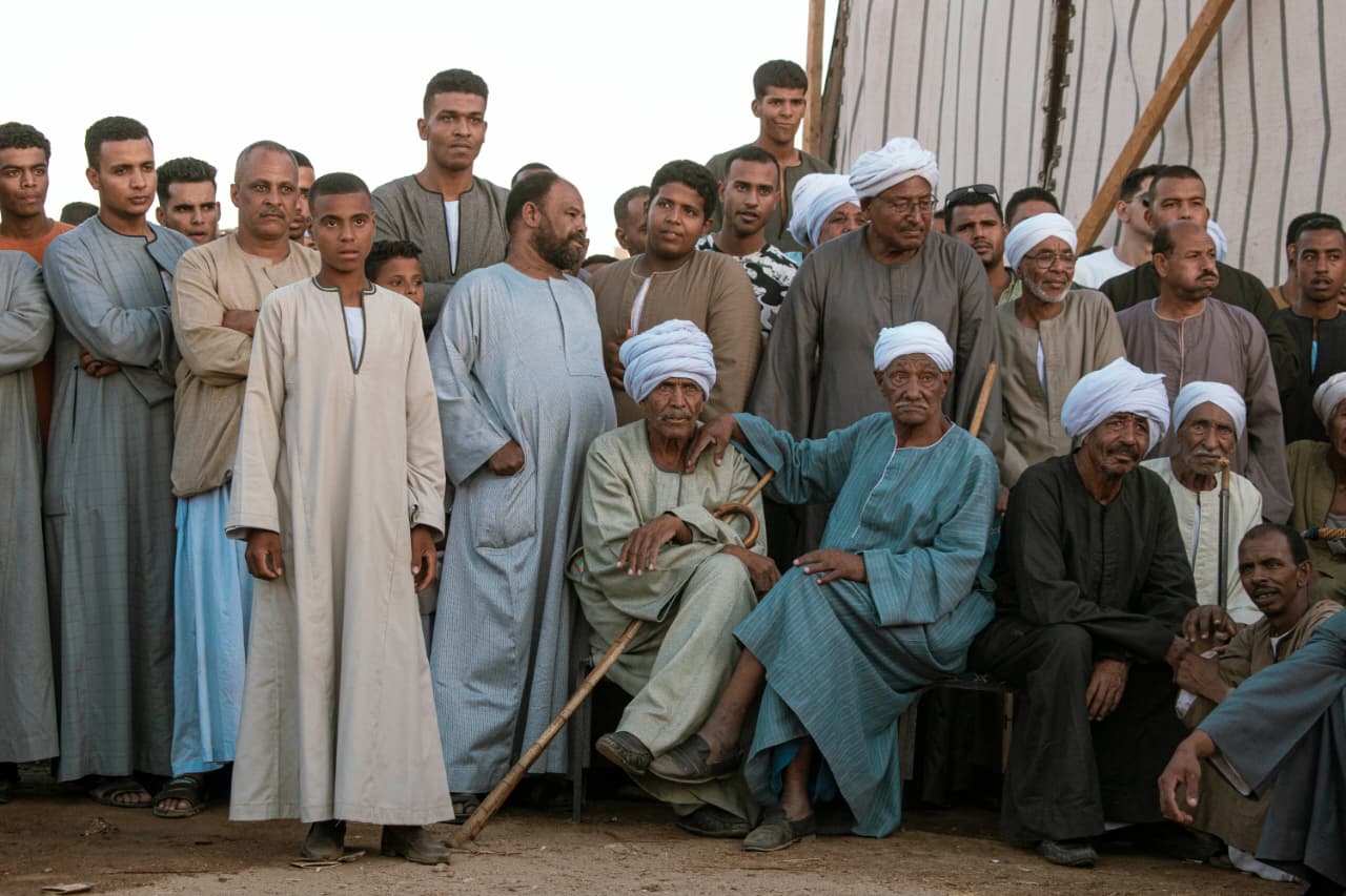 مشاركة الرجال فى فرحة المولد النبوى بالأقصر
