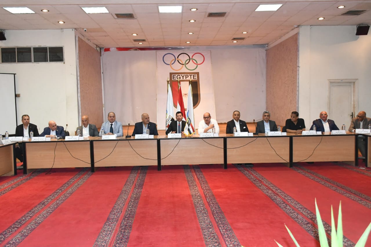 وزير الرياضة و رئيس الاولمبية