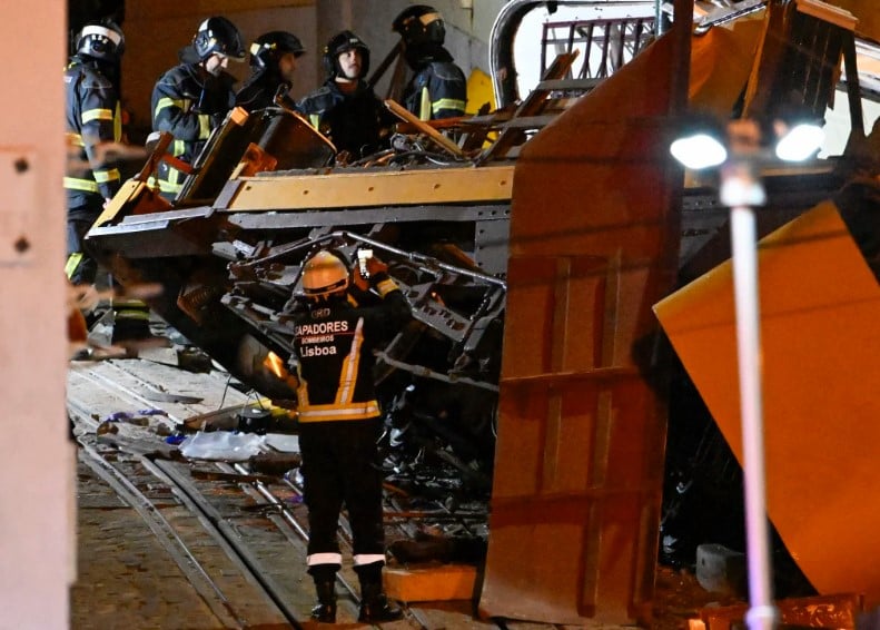 حادث ترام حادث ترام