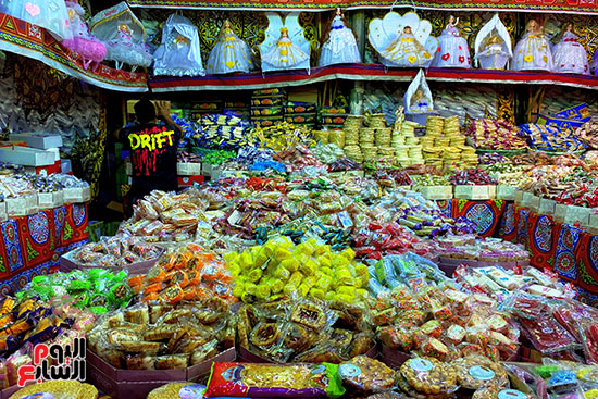 سوق البهجة فى شوارع المحروسة.. حلوى المولد تزين شوارع القاهرة والجيزة (1)