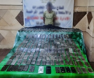 متهم بحوزته كمية كبيرة مخدر الحشيش