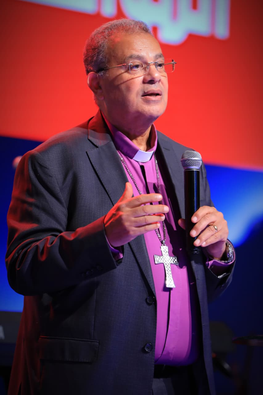 الدكتور القس أندريه زكى رئيس الطائفة الإنجيلية فى مصر