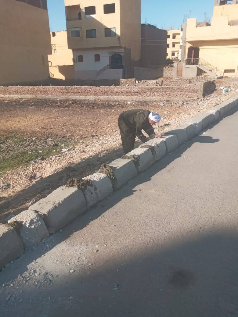 ترميم البلدورات بطريق الحزام الأخضر بحي شمال الأقصر ترميم البلدورات بطريق الحزام الأخضر بحي شمال الأقصر