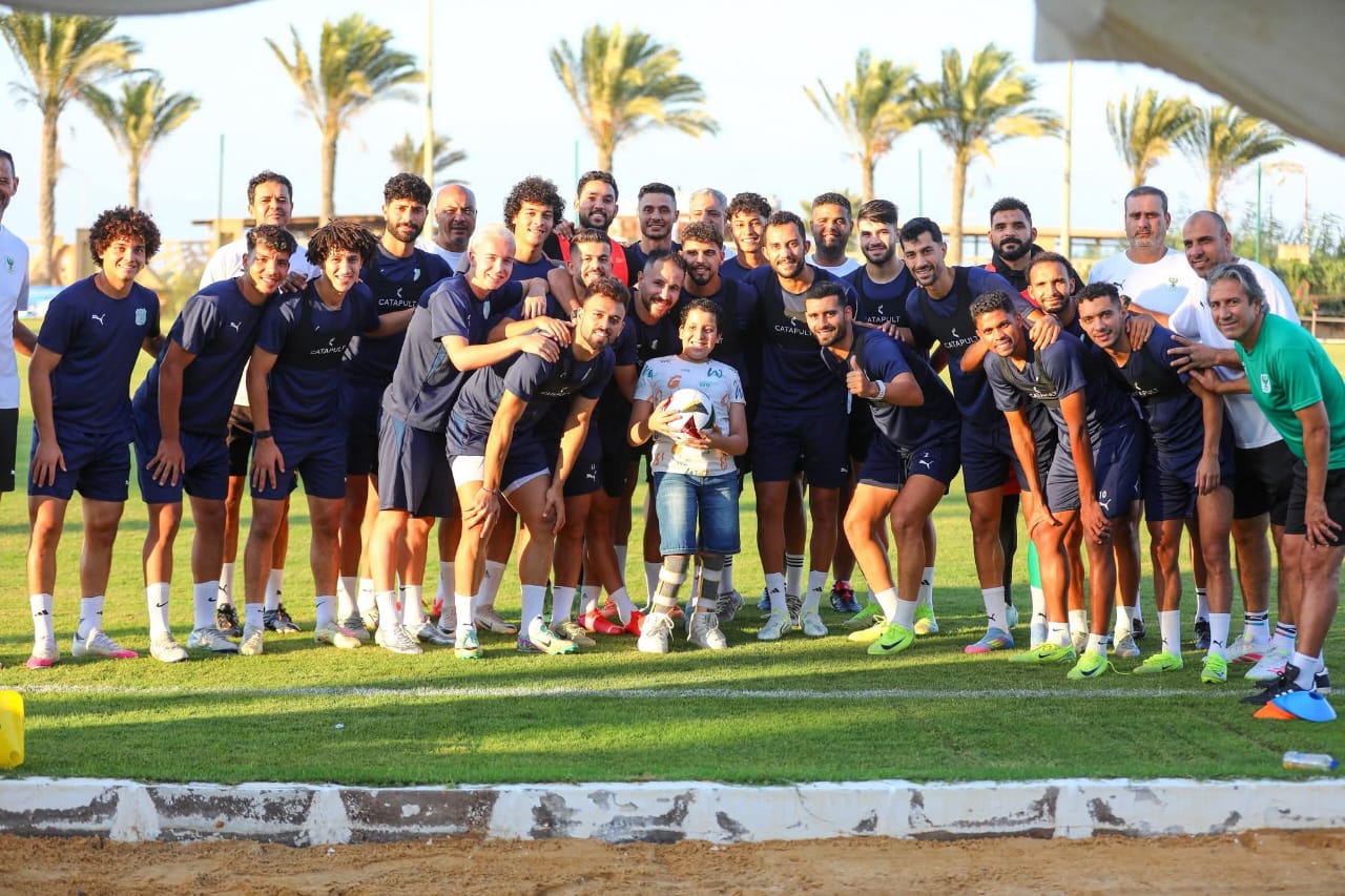 المصري يستقبل طفلاً من ذوي الهمم