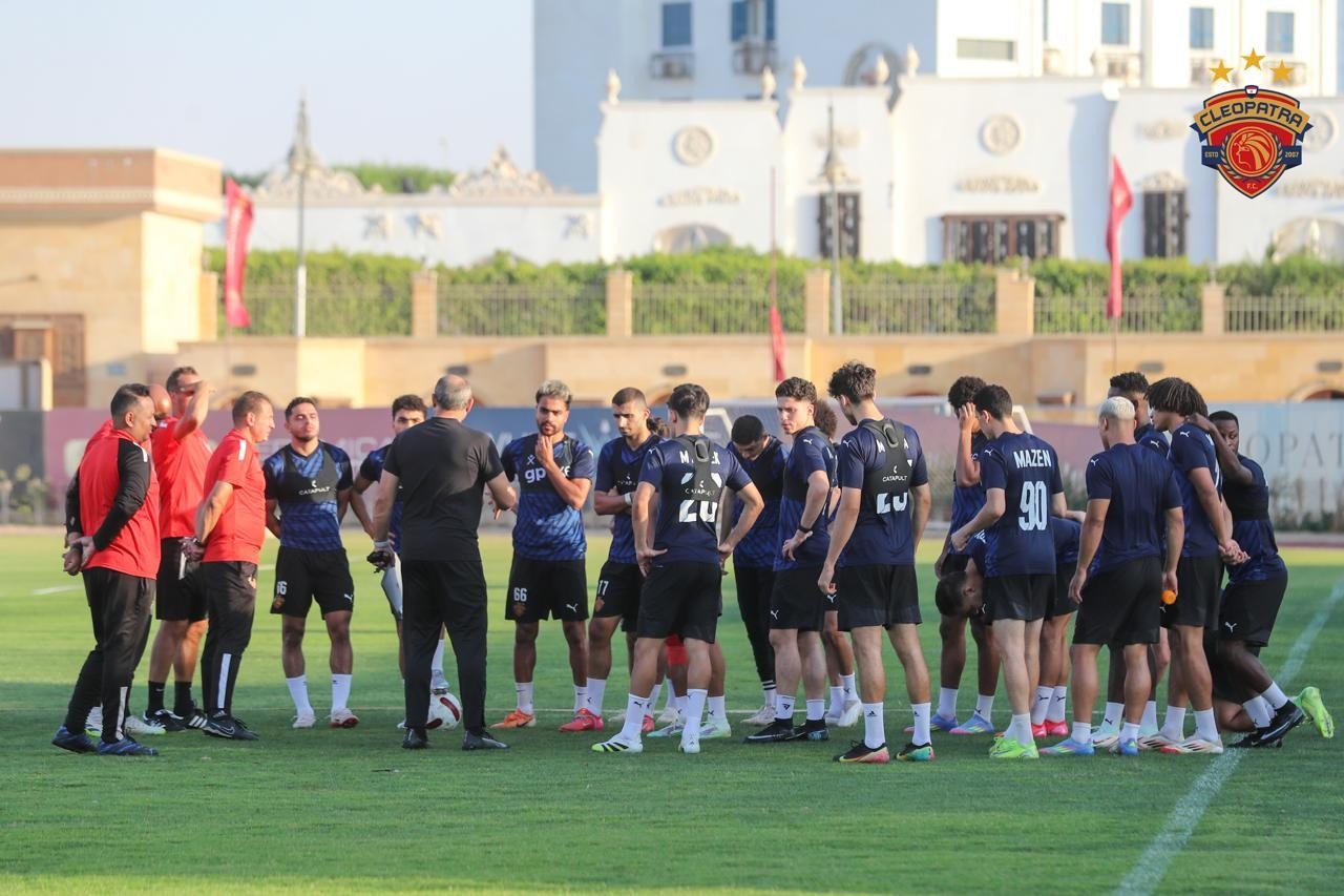 على ماهر ولاعبى سيراميكا على ماهر ولاعبى سيراميكا