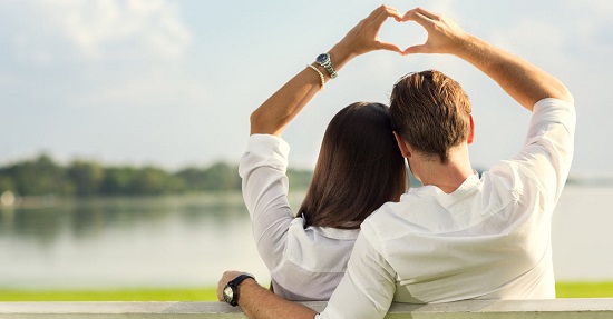 علاقات عاطفية