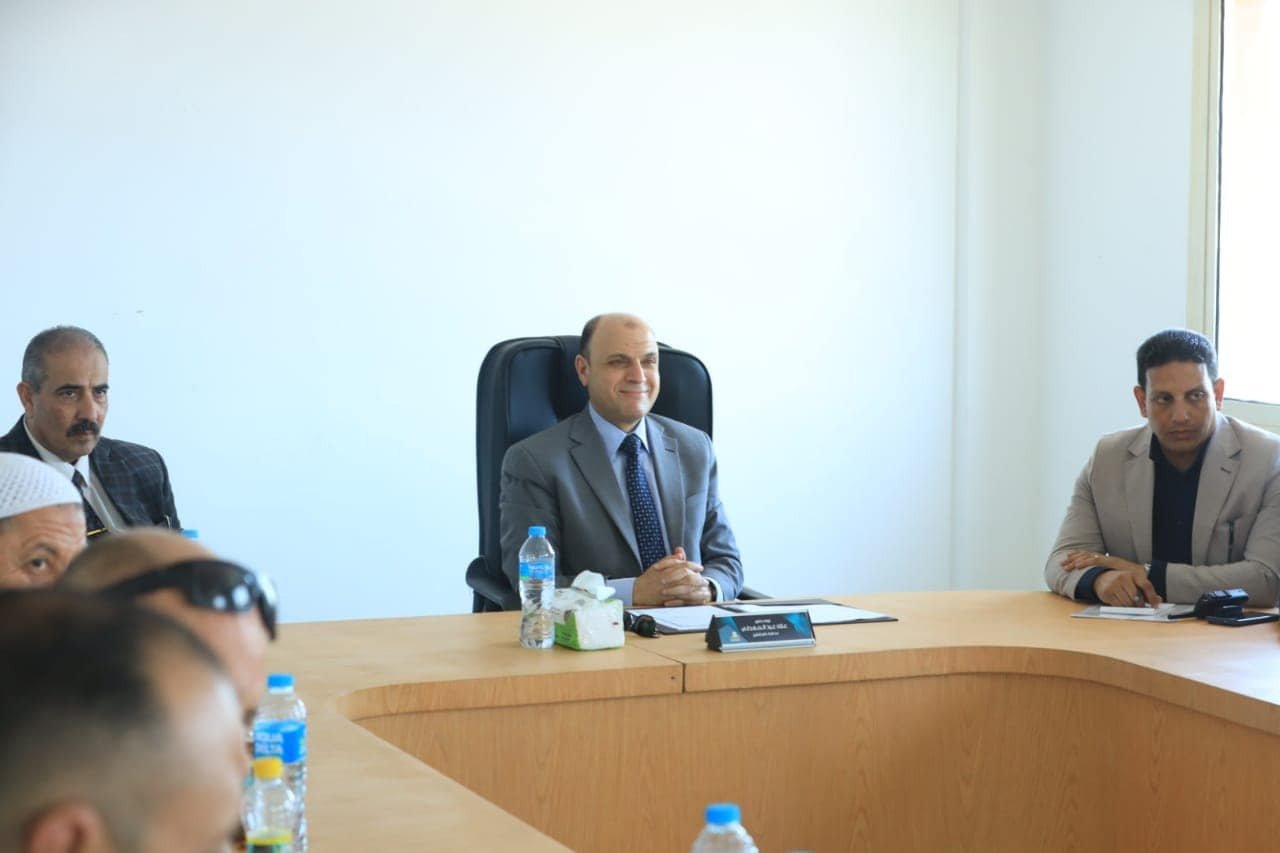 محافظ كفر الشيخ خلال لقاءه بالمستثمرين محافظ كفر الشيخ خلال لقاءه بالمستثمرين