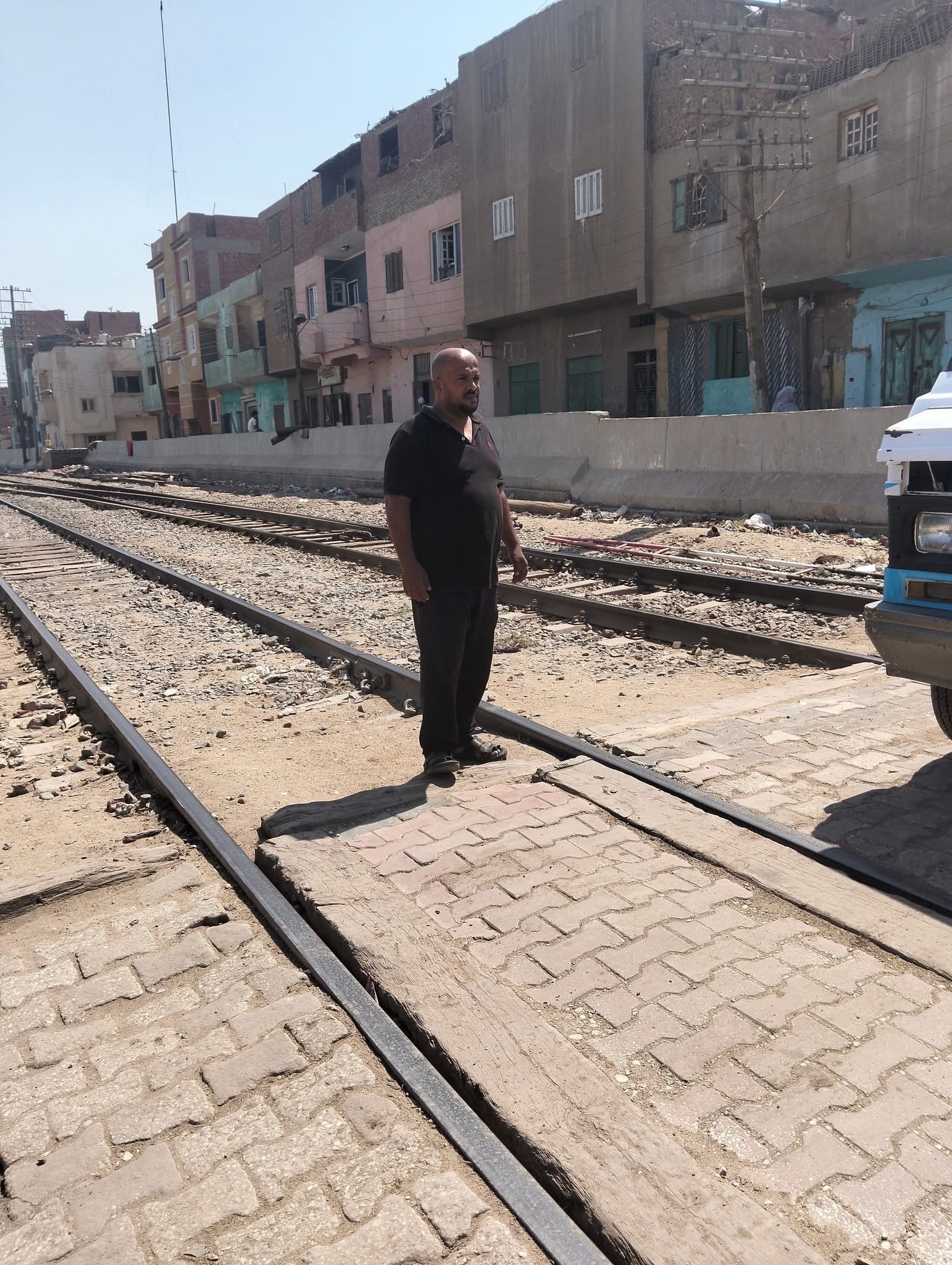 عامل المزلقان عامل المزلقان