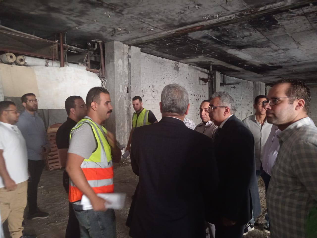 مساعد الوزير للمشروعات القومية يتفقد مواقع الإنشاء والتطوير للمستشفيات 