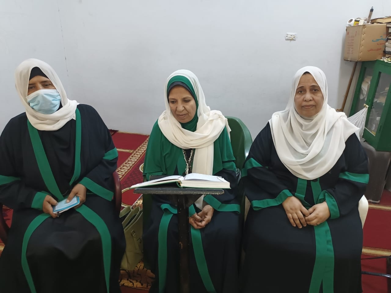 الواعظات فى الأقصر خلال تقديم الدورس بالمساجد الواعظات فى الأقصر خلال تقديم الدورس بالمساجد