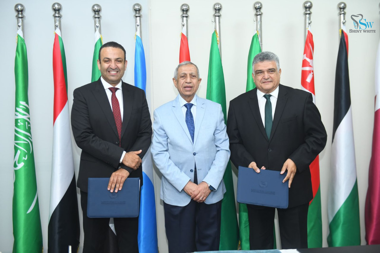 صورة تذكارية بعد توقيع البروتوكول بين شايني وايت والأكاديمية العربية للعلوم والتكنولوجيا صورة تذكارية بعد توقيع البروتوكول بين شايني وايت والأكاديمية العربية للعلوم والتكنولوجيا