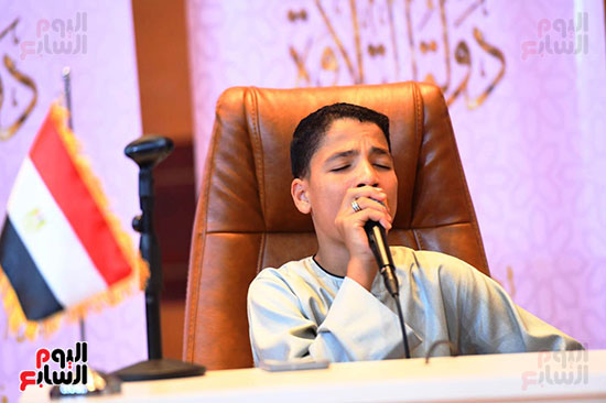 أحد المتسابقين بمسابقة دولة التلاوة بأكاديمية الأوقاف