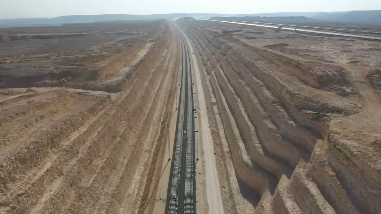 مسار القطار السريع