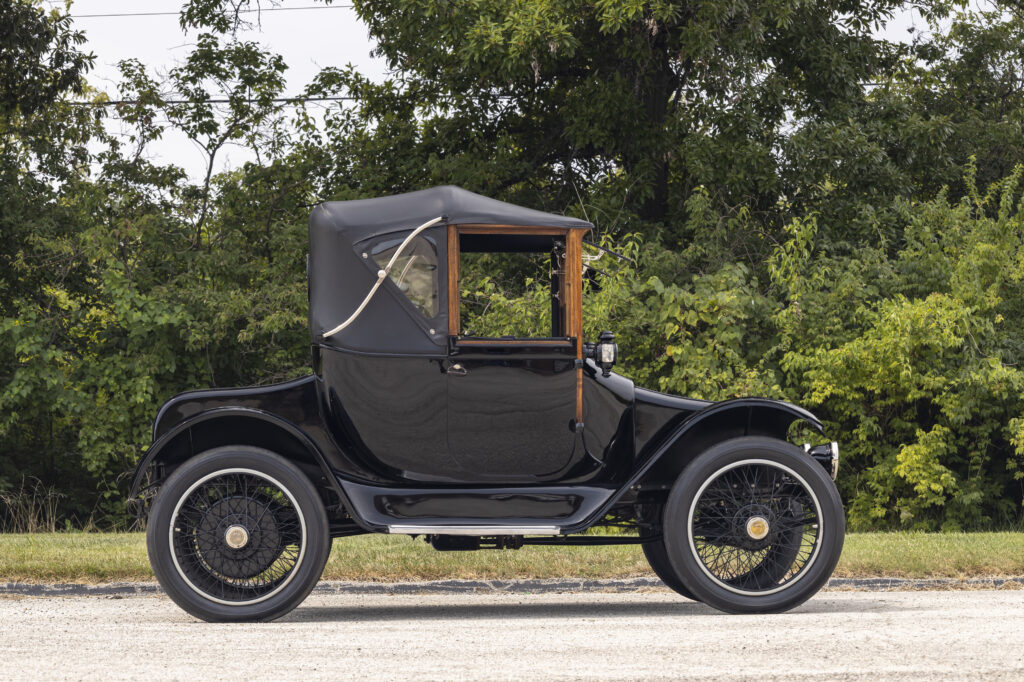 سيارة كهربائية سبقت تسلا بـ 100 عام سيارة كهربائية سبقت تسلا بـ 100 عام