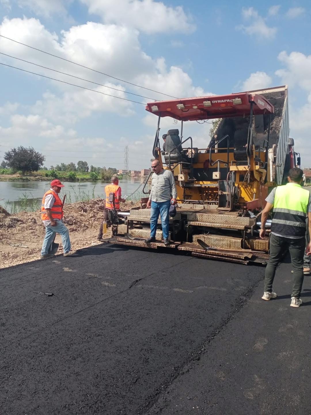 جانب من رصف الطرق بالغربية (1)