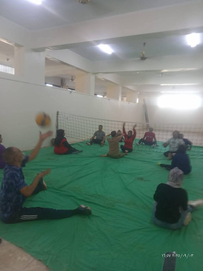 كرة الطائرة جلوس