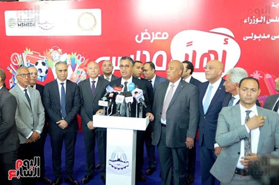 وزير التموين يفتتح المعرض الرئيسى أهلا مدارس (5)